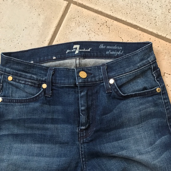 LIKE NEW 7FAMJEANS - Picture 5 of 7